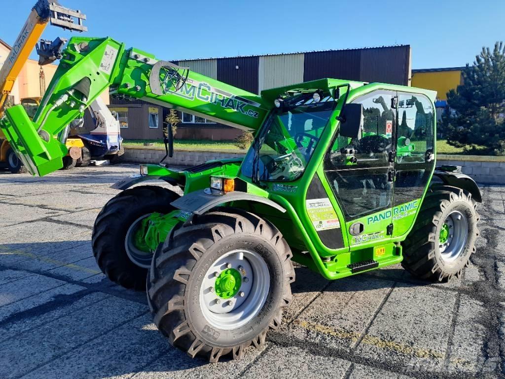 Merlo P 32.6 PLUS معدات مناولة لأغراض الزراعة
