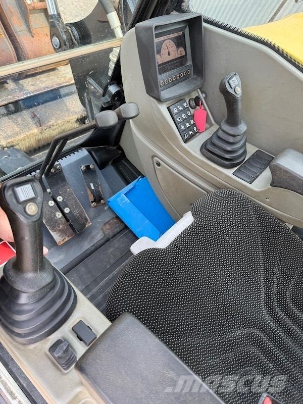 Yanmar TC125 حفارات زحافة