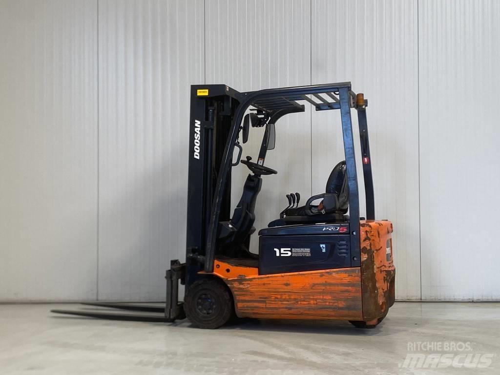 Doosan B15T-5 شاحنات ذات رافعات شوكية تعمل بالكهرباء