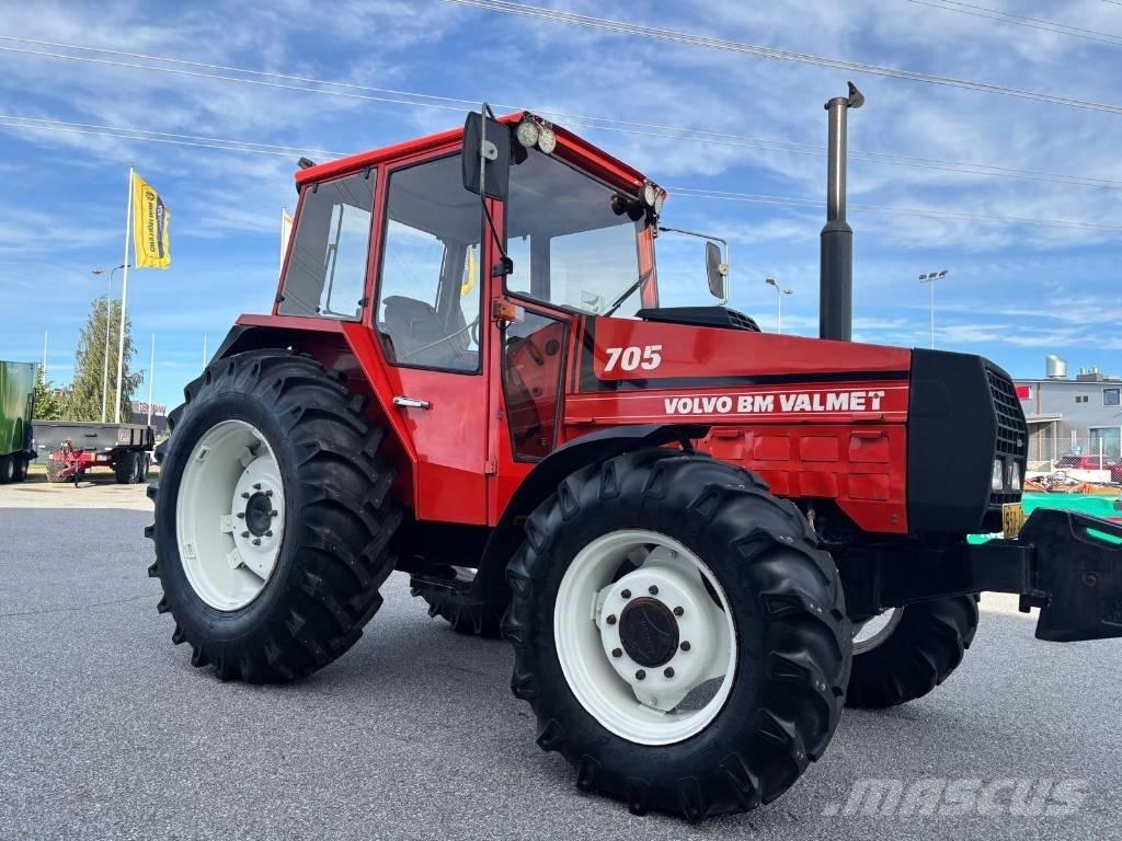 Valmet 705 الجرارات