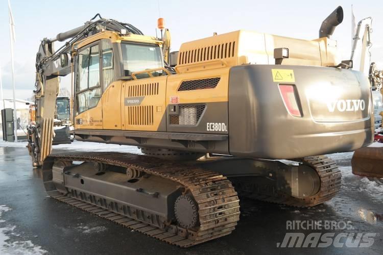Volvo EC 380 D L حفارات زحافة
