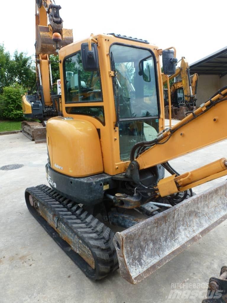 Hyundai R35Z-9 حفارات صغيرة أقل من 7 طن (حفارات صغيرة)