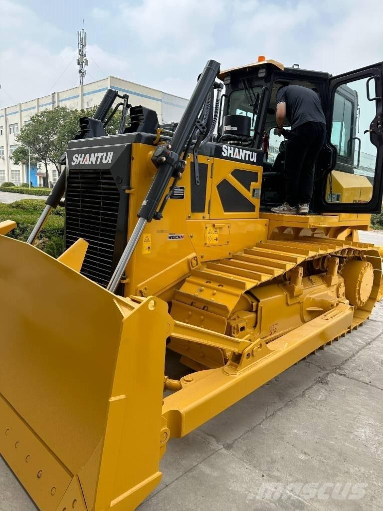 Shantui DH 17 بلدوزرات مجنزرة