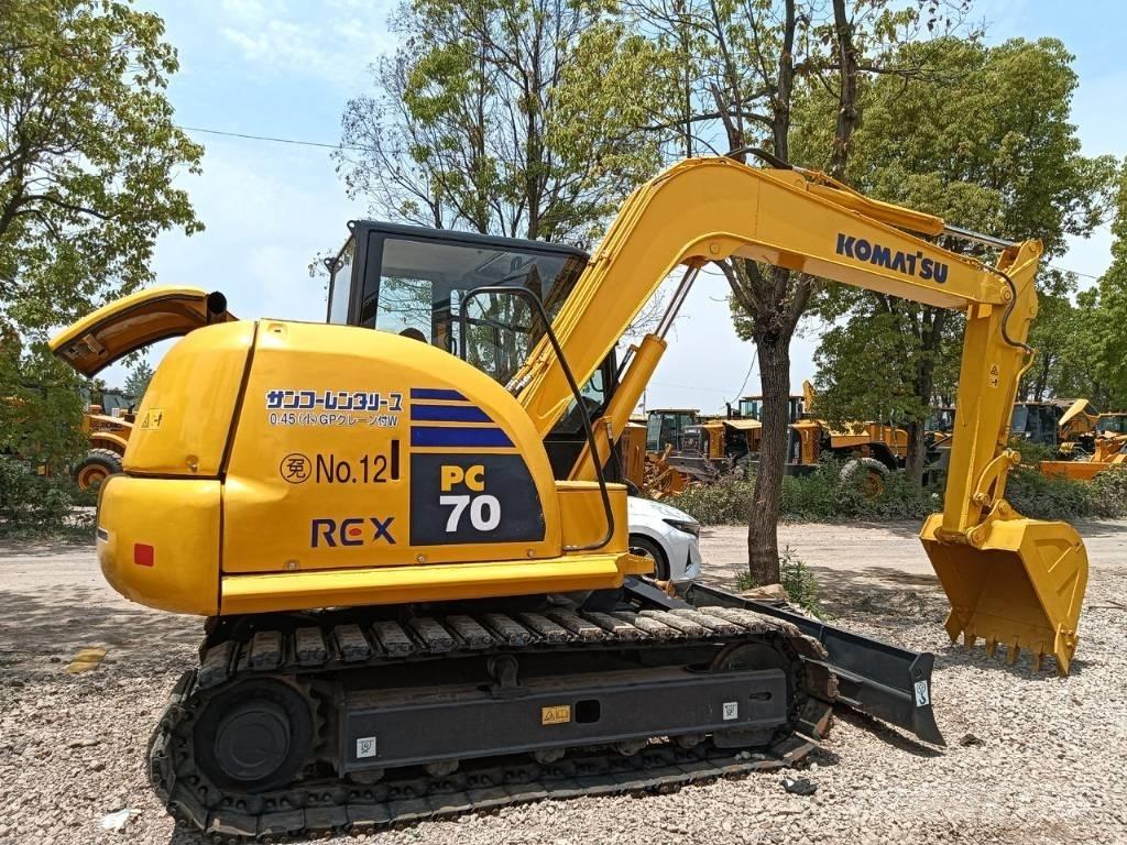 Komatsu PC 70 حفارات زحافة