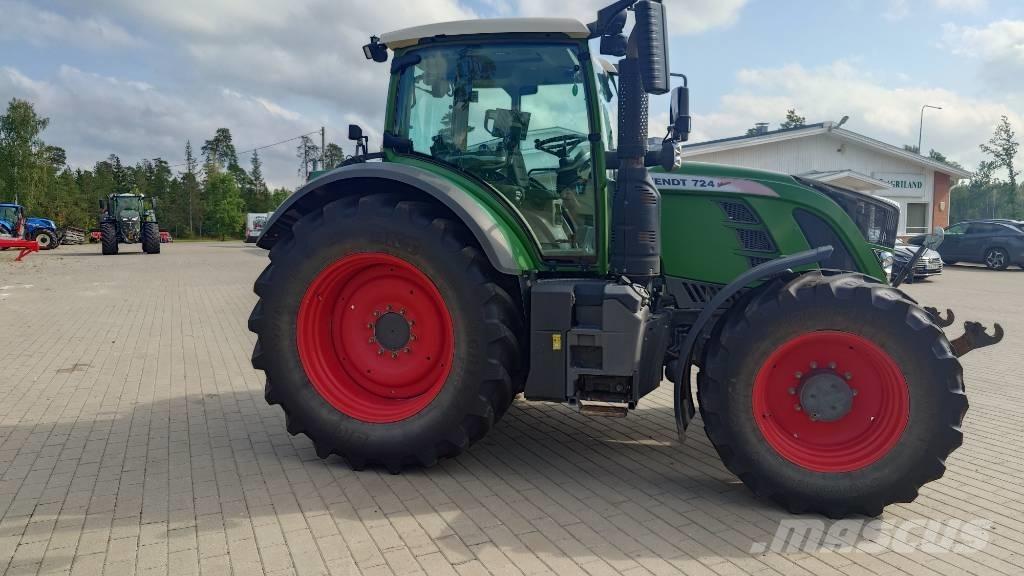 Fendt 724 Profi Plus الجرارات