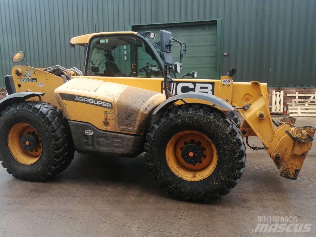 JCB 560-80 معدات مناولة لأغراض الزراعة