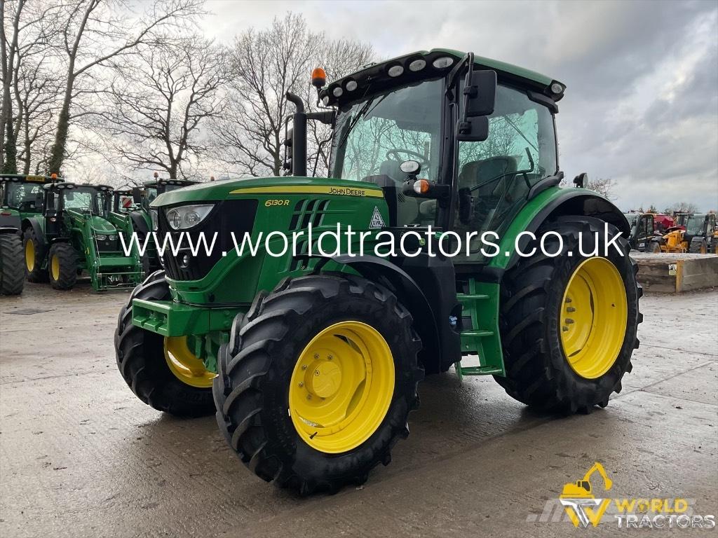 John Deere 6130 R الجرارات