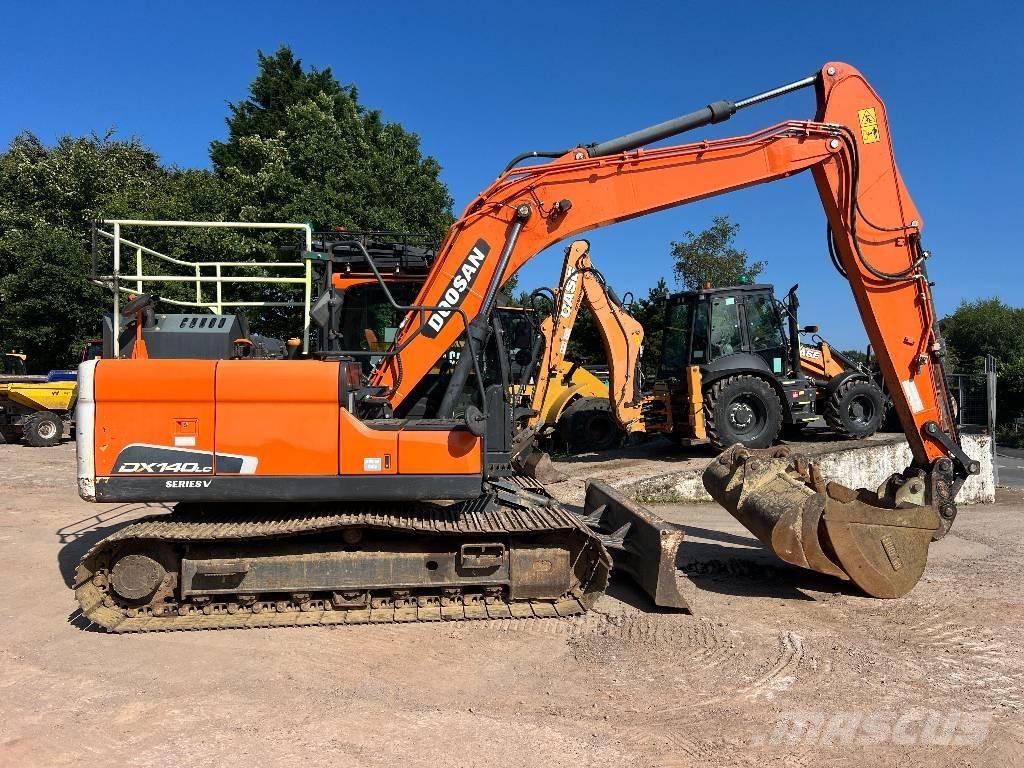 Doosan DX140LC-5 حفارات زحافة