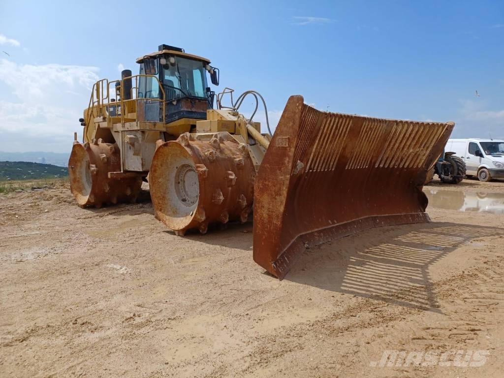 CAT 836 H مكابس المخلفات