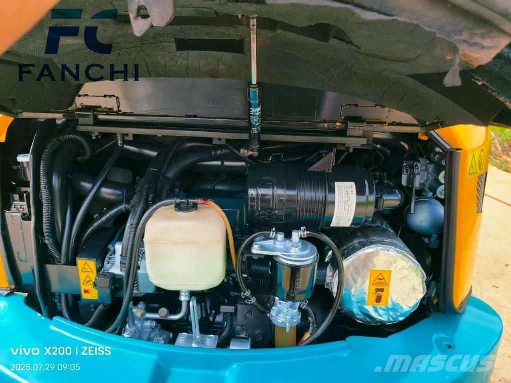 Kubota KX 135 حفارات زحافة