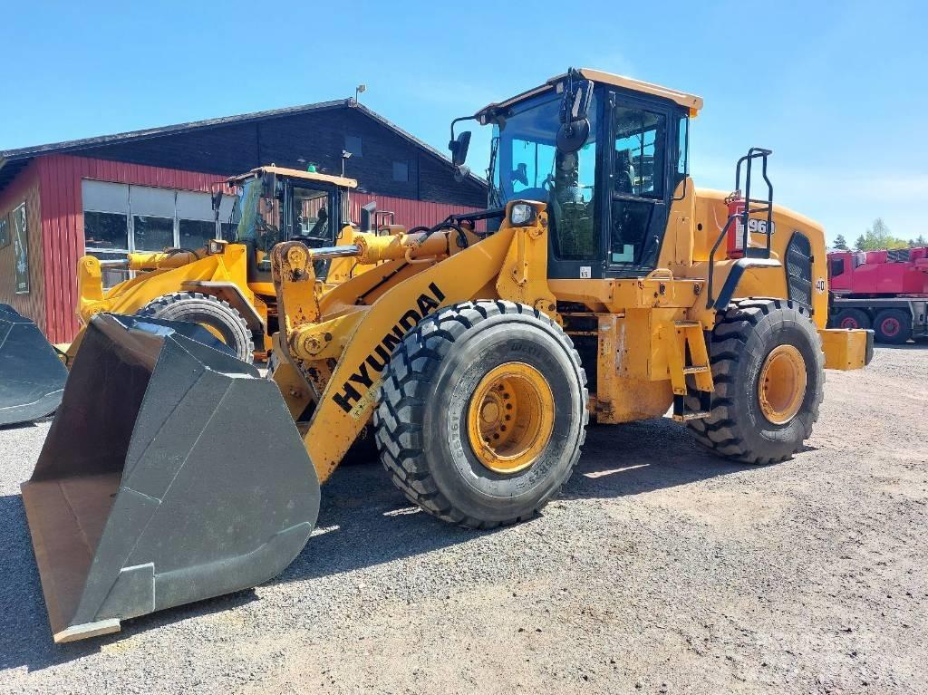 Hyundai HL 960 لوادر بعجل