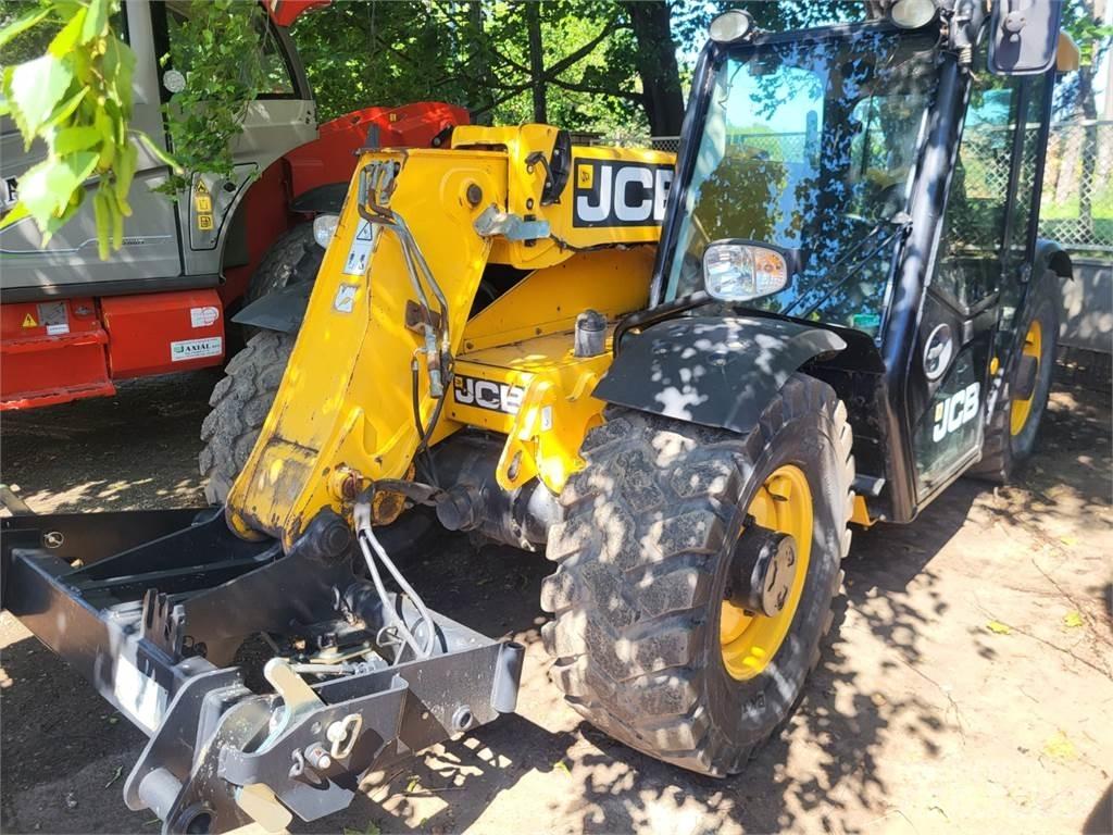 JCB 527-58AGRI 4X4 أخرى