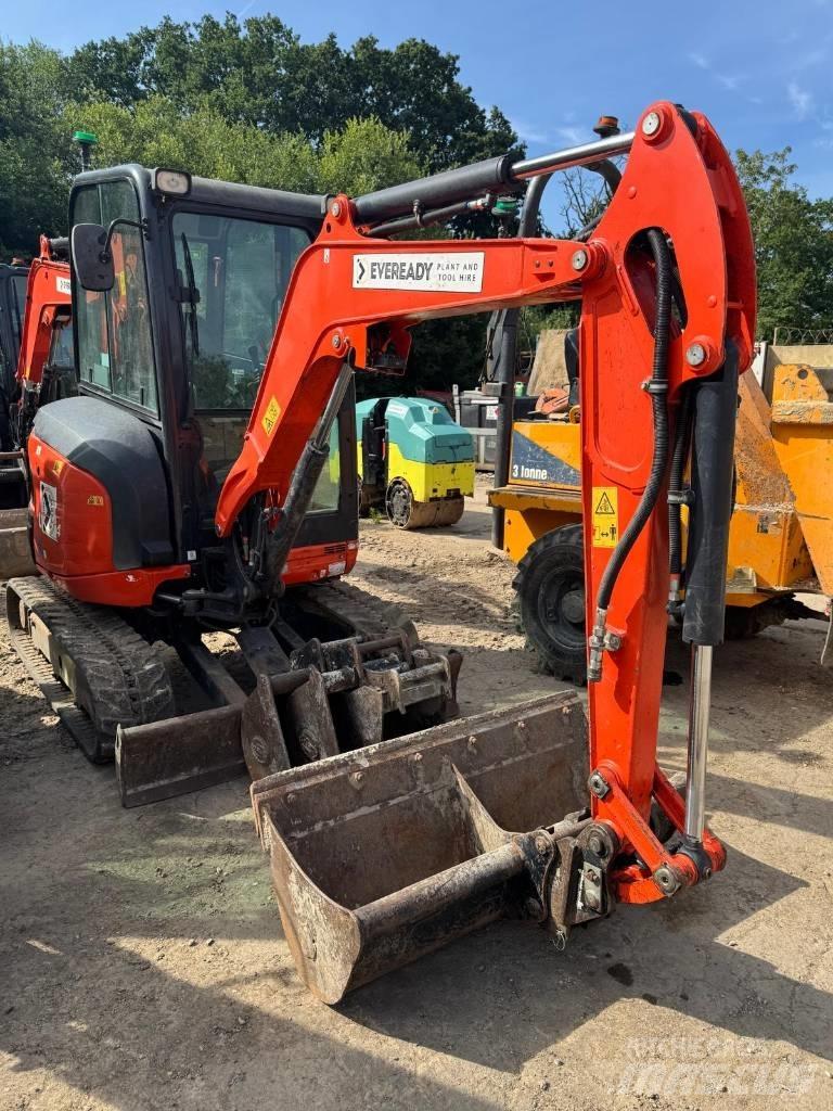 Kubota U 27-4 حفارات صغيرة أقل من 7 طن (حفارات صغيرة)