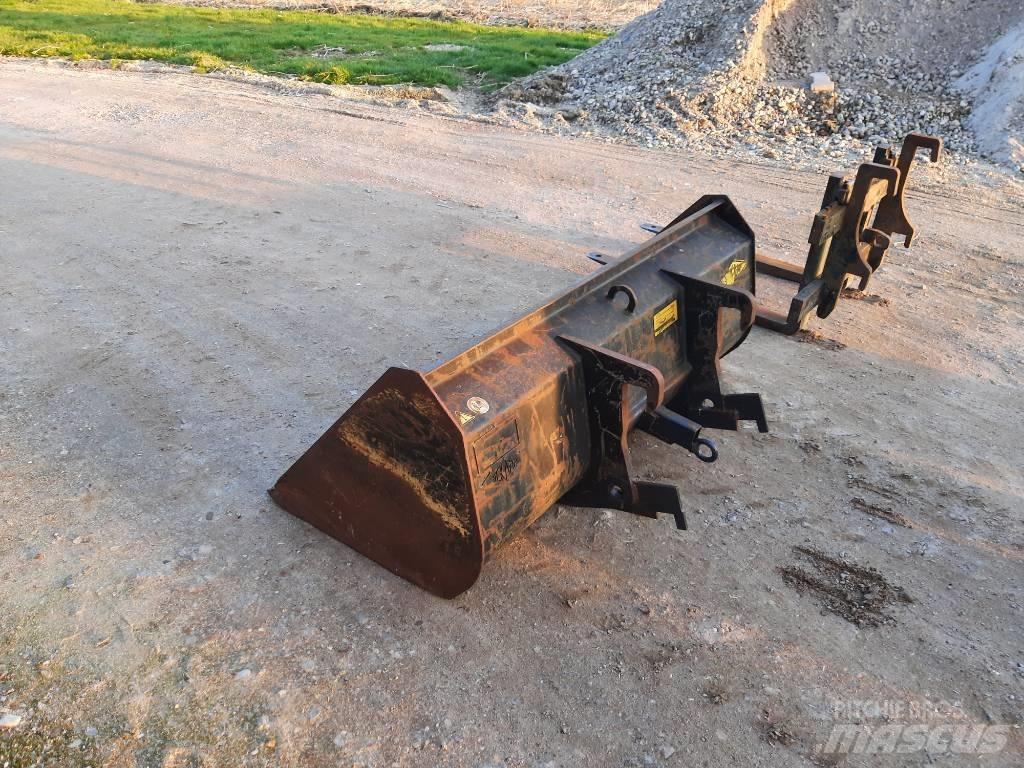 JCB 403 لوادر صغيرة