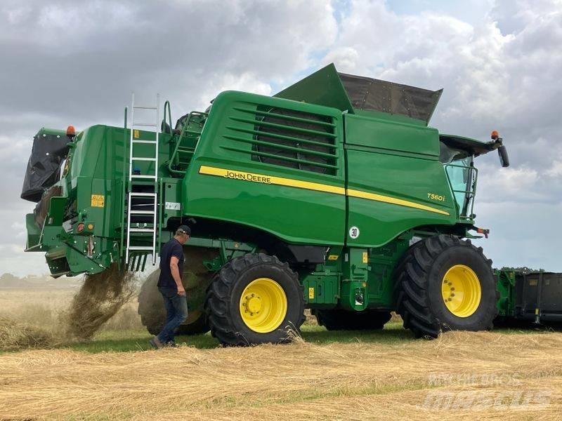 John Deere T 560 i حصادات