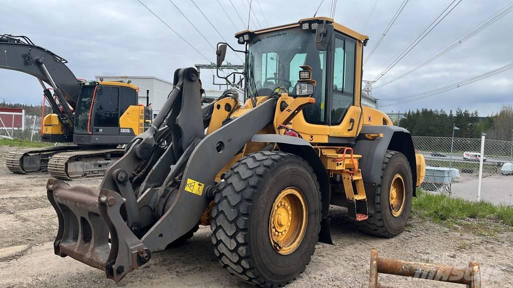 Volvo L 90 H لوادر بعجل