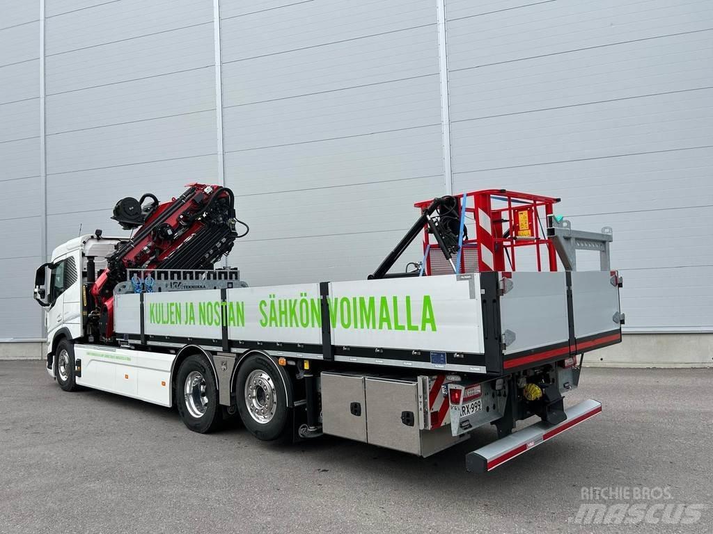 Volvo FM ELECTRIC شاحنات الرافعات