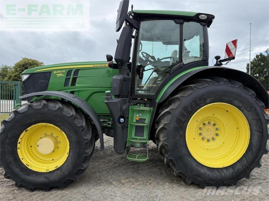 John Deere 6250r الجرارات