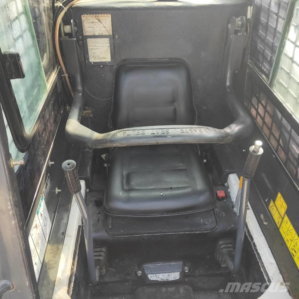 Bobcat S16 لوادر انزلاقية التوجيه