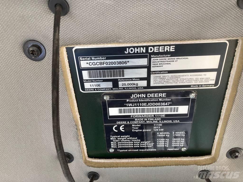John Deere 1110E شاحنات