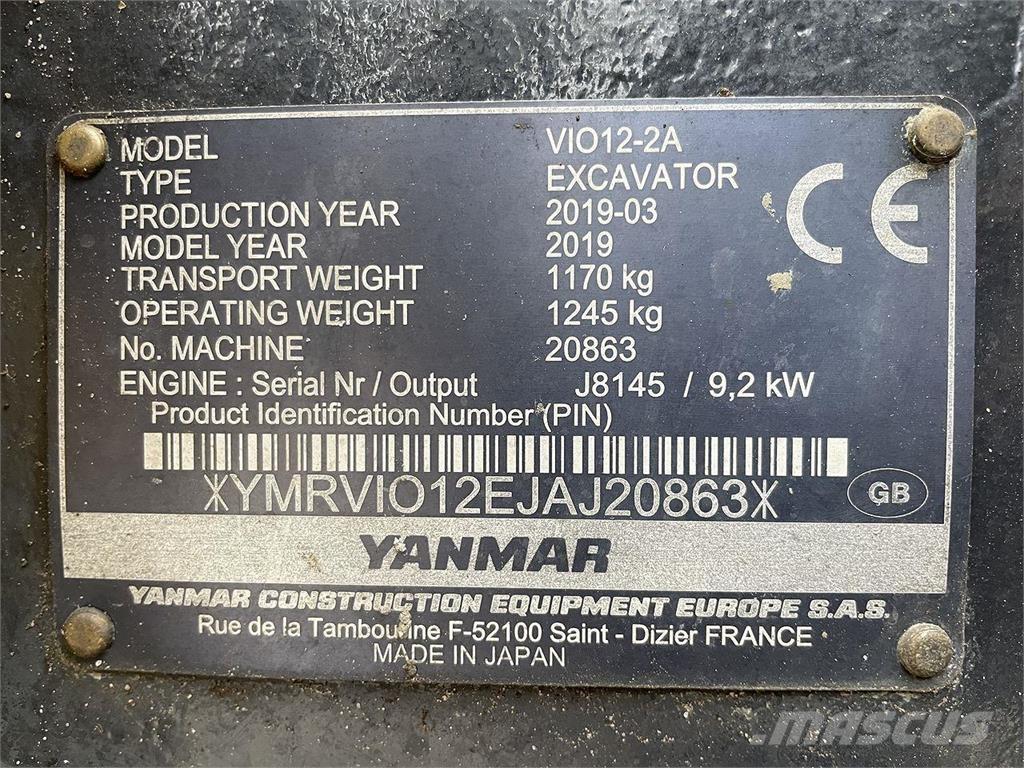 Yanmar VIO12 حفارات بعجل