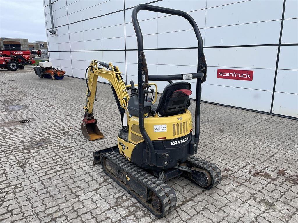 Yanmar VIO12 حفارات بعجل