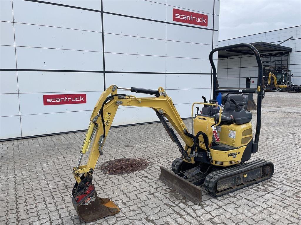 Yanmar VIO12 حفارات بعجل