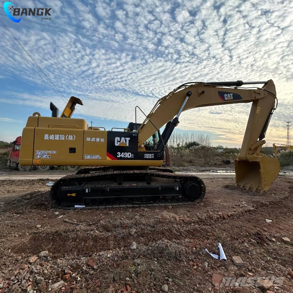 CAT 349D2 حفارات زحافة