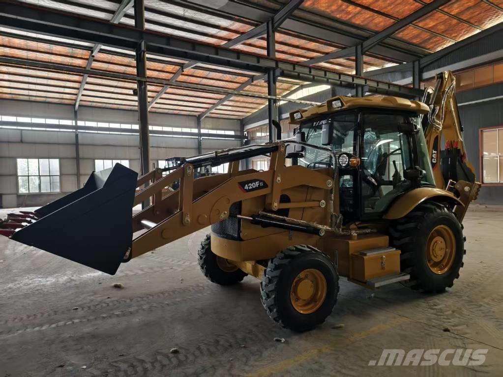 CAT 420 F لوادر ذات جرافات عكسية