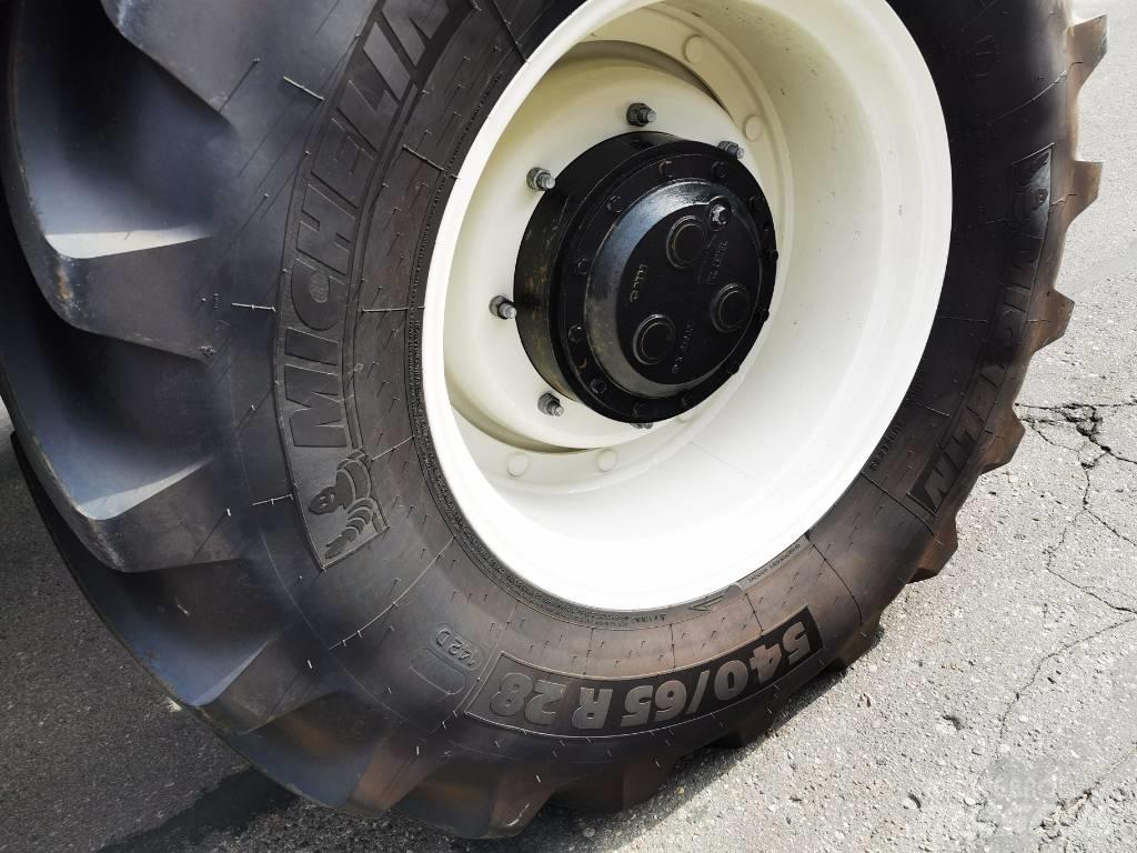New Holland T 6.180 الجرارات