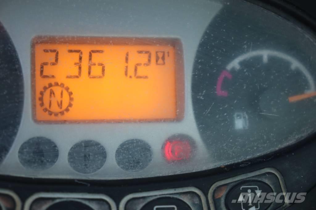 Bobcat TL 470 مناولات متداخلة