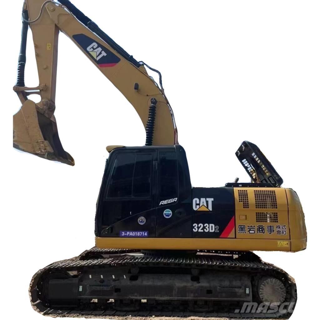 CAT 323 D حفارات زحافة