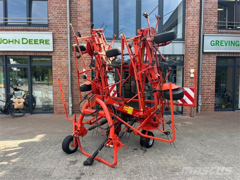 Kuhn GF8702 defekt مكابس وميبسات التبن