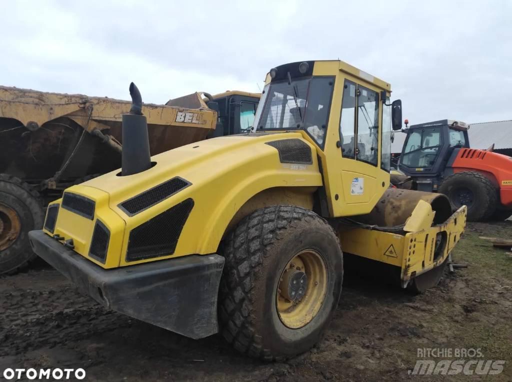 Bomag BW 213 D H-4 مداحل أحادية الأسطوانة