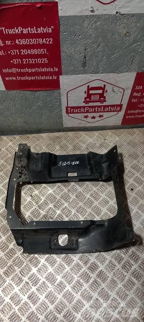 Scania R 440  2124019 كابينة والداخلية