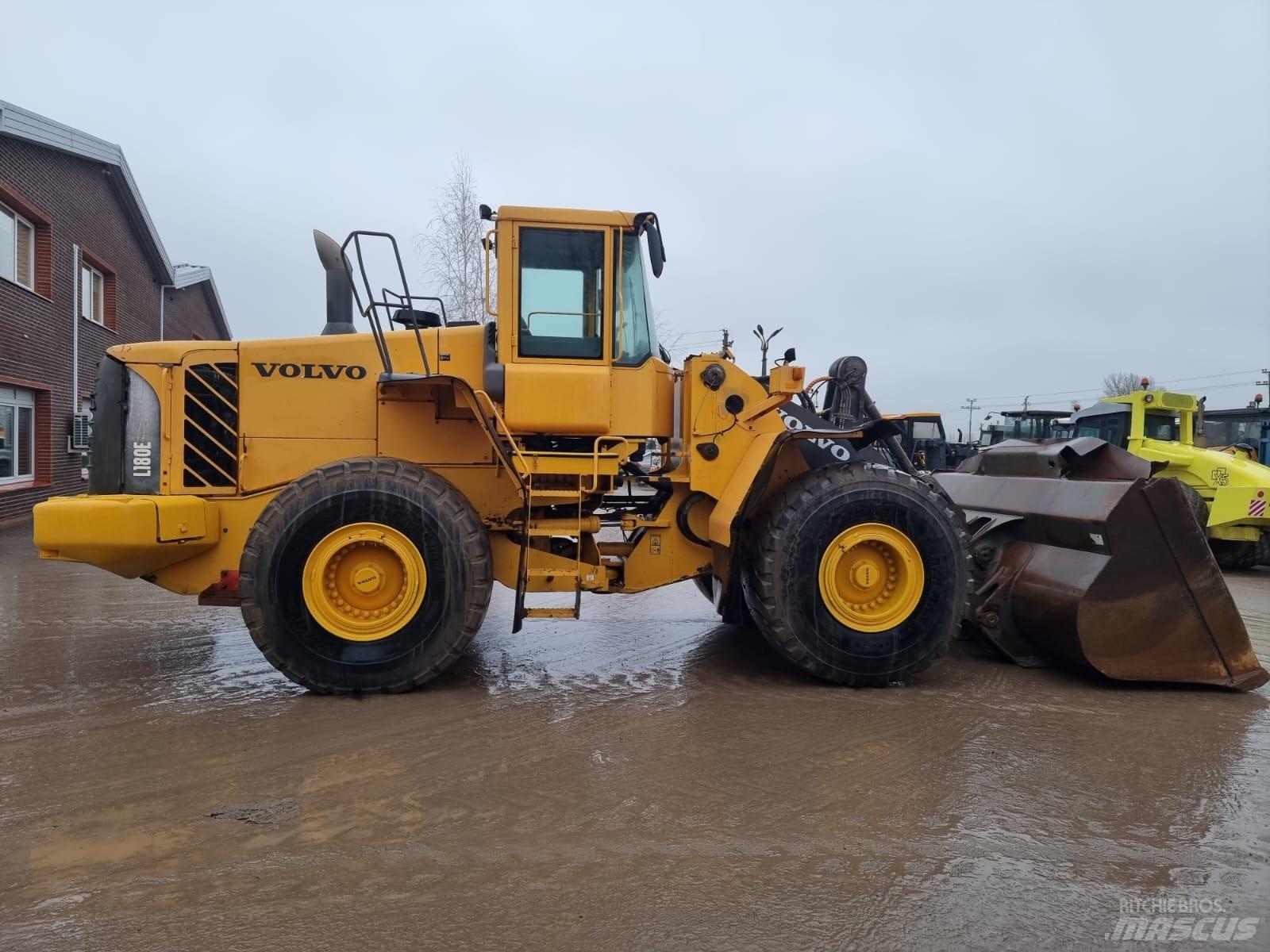 Volvo L180 E لوادر بعجل