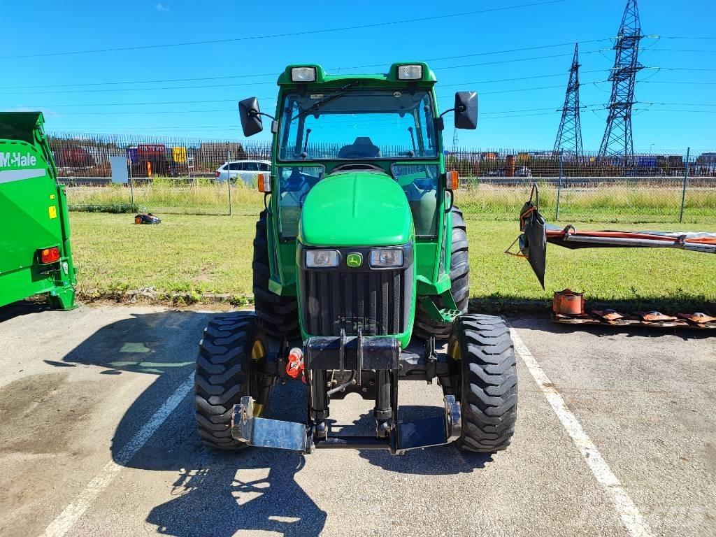 John Deere 4520 جرارات مدمجة