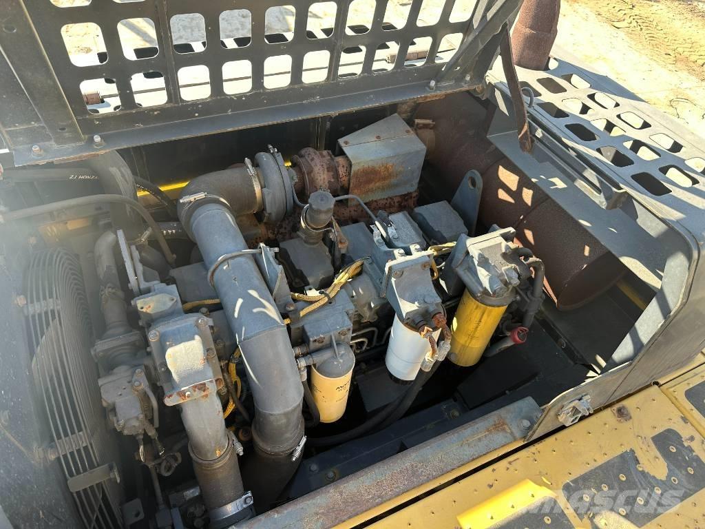 Komatsu PC400-8 حفارات زحافة