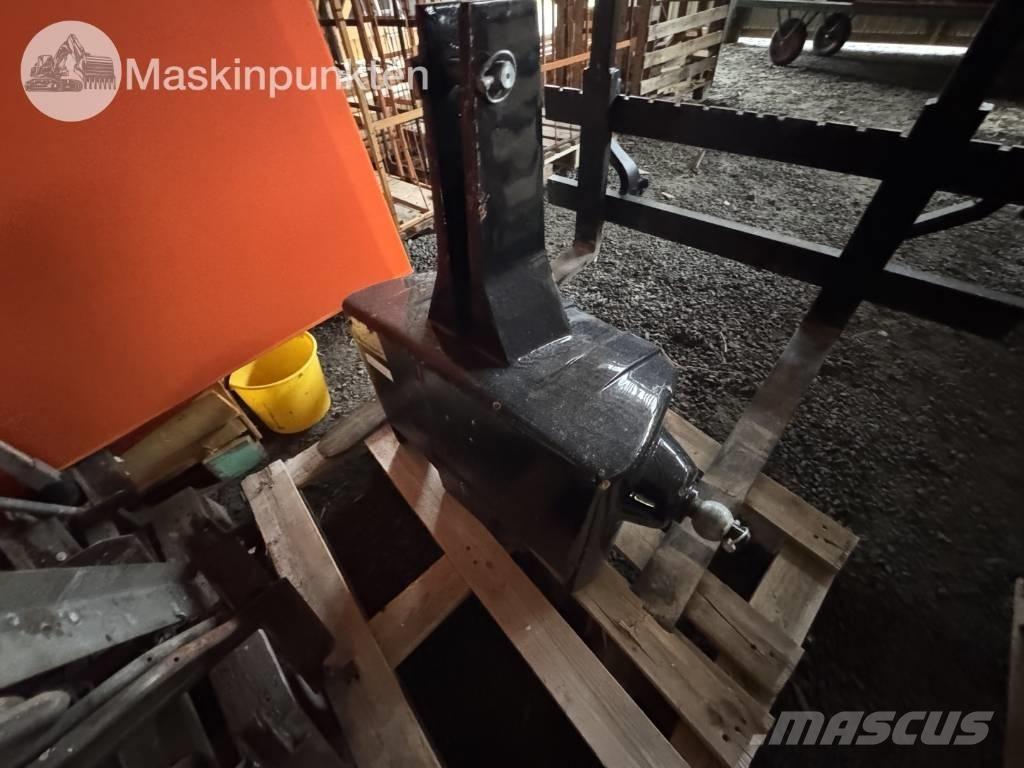 Valtra Valmet A 114 الجرارات