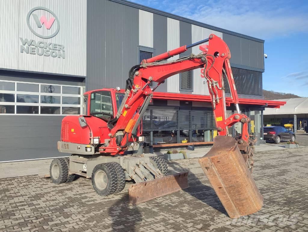 Wacker Neuson EW 65 حفارات بعجل