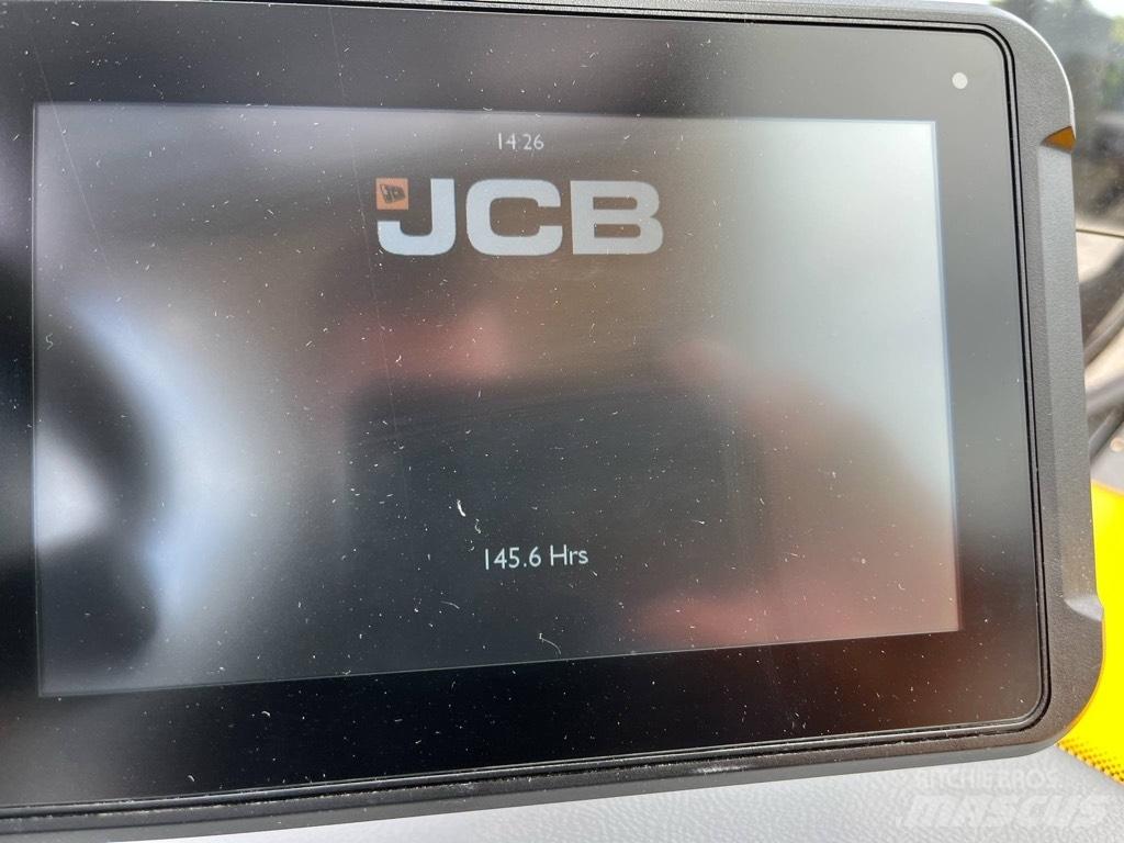 JCB 560-80 Agri Xtra مناولات متداخلة