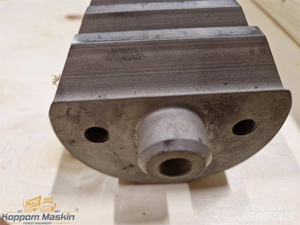 FMG/Ösa Cranab 290 رافعات حصادات