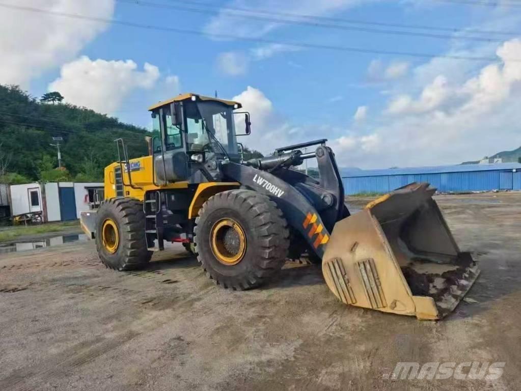XCMG LW 700 KN لوادر بعجل