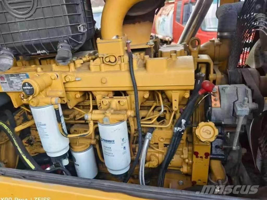 XCMG LW 700 KN لوادر بعجل