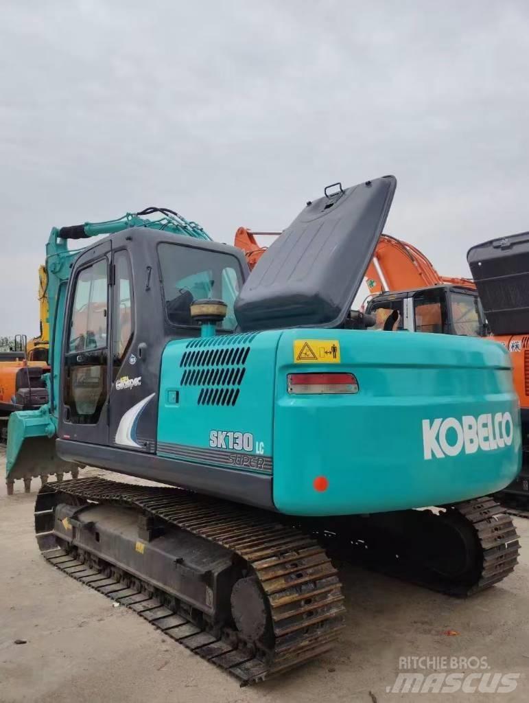 Kobelco 130 حفارات زحافة