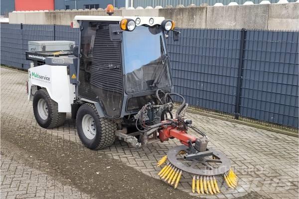 Nimos DM-Trac 406 ناقلات الأدوات