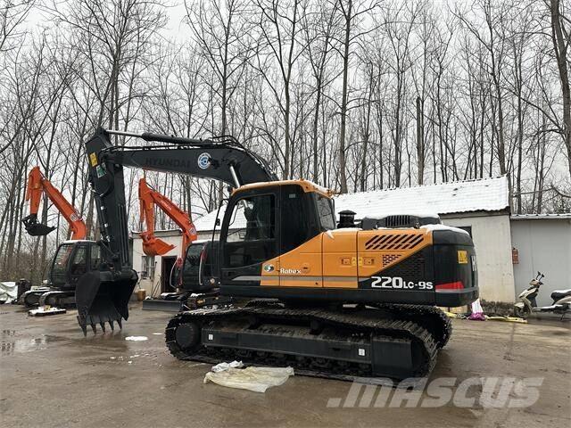 Hyundai R220LC-9S حفارات زحافة