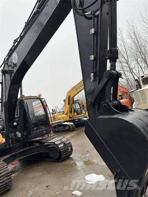 Hyundai R220LC-9S حفارات زحافة