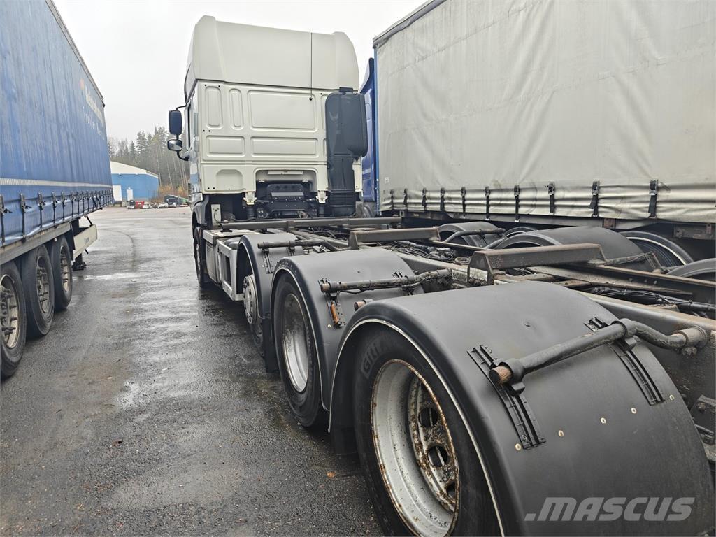 DAF XF 460 FAK شاحنات بمقصورة وهيكل