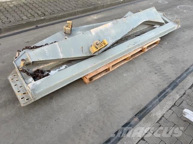 CAT 740 TAILGATE ساحبات مفصلية